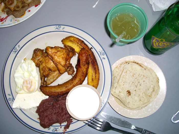 2006年10月。Yojiついにホンジュラスに帰る!! 0059