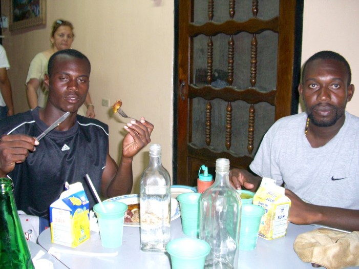 2006年10月。Yojiついにホンジュラスに帰る!! 0065