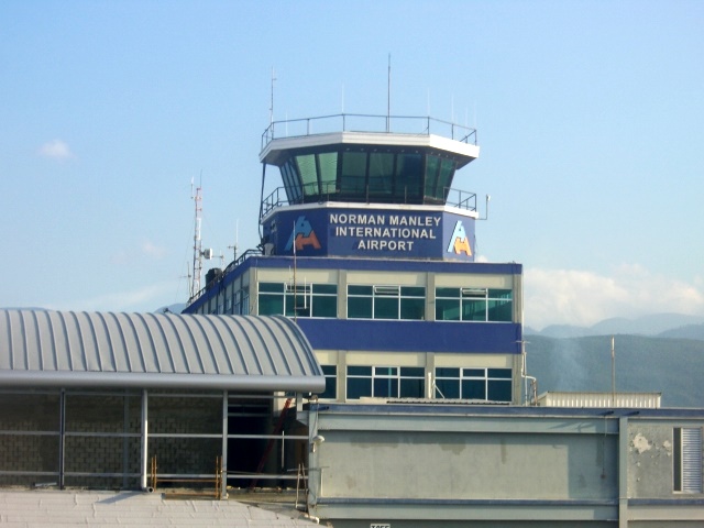 ２００６年１２月！ジャマイカ最強チームの一つ「Ｈａｒｂｏｕｒ　Ｖｉｅｗ」合流＆ジャマイカとの、しばしのお別れ！！ 050