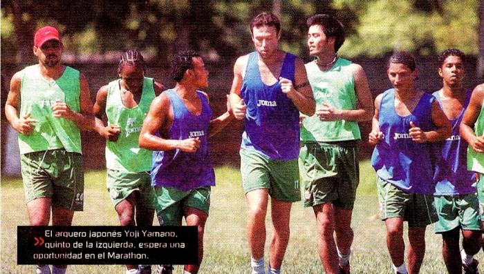 ホンジュラス新聞-Emilと話しながらMarathonで練習。