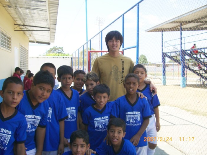 ２００７年２月２４日（土）ドナルド・サッカーアカデミー＆デリー・バルデス・サッカーアカデミー交流会！！（その１） 001