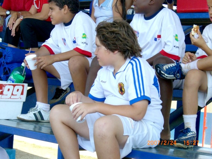 ２００７年２月２４日（土）ドナルド・サッカーアカデミー＆デリー・バルデス・サッカーアカデミー交流会！！（その3） 029