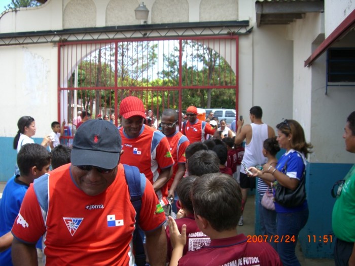 ２００７年２月２４日（土）ドナルド・サッカーアカデミー＆デリー・バルデス・サッカーアカデミー交流会！！（その１） 027