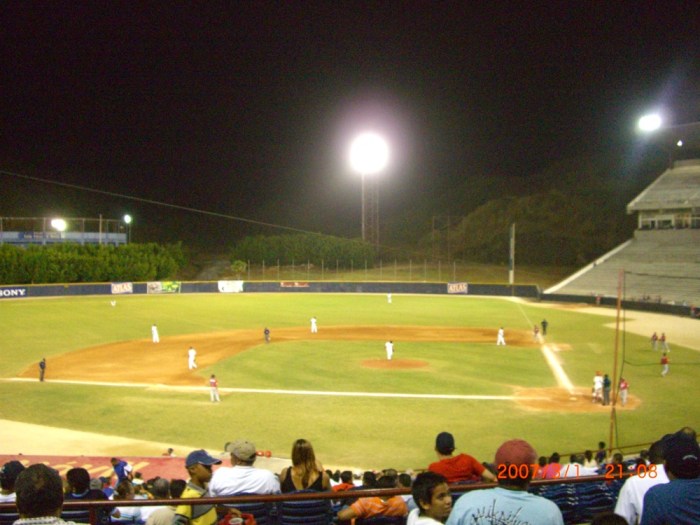 2007年2月。パナマ・シティーで野球観戦!!などなど…。 075