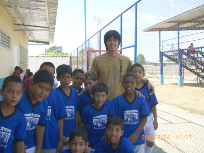 ２００７年２月２４日（土）ドナルド・サッカーアカデミー＆デリー・バルデス・サッカーアカデミー交流会！！（その１） 001