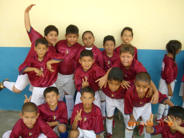 ２００７年２月２４日（土）ドナルド・サッカーアカデミー＆デリー・バルデス・サッカーアカデミー交流会！！（その１） 005