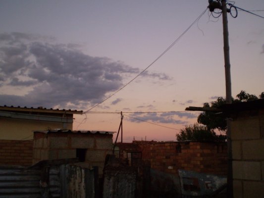 極限状態の中で見る美しい空(2008年3月・南アCanaca)