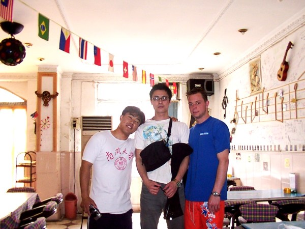 Yamano, BJ, Wo zai Sindibad