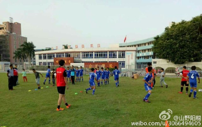 b6c6fe8dgw1f8yra0aumuj216i0qo7cr