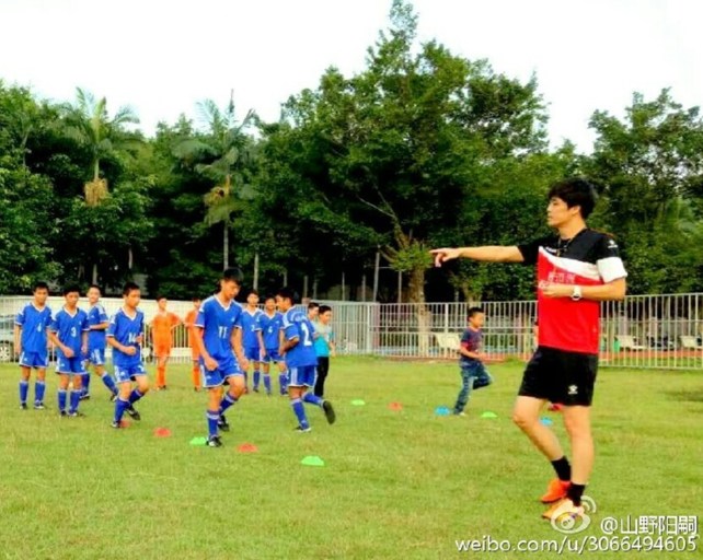 b6c6fe8dgw1f8yra2ajkgj20n30ig431