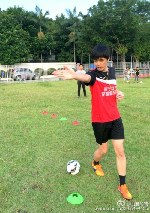 b6c6fe8dgw1f8ysnq96v4j20ey0l7djl