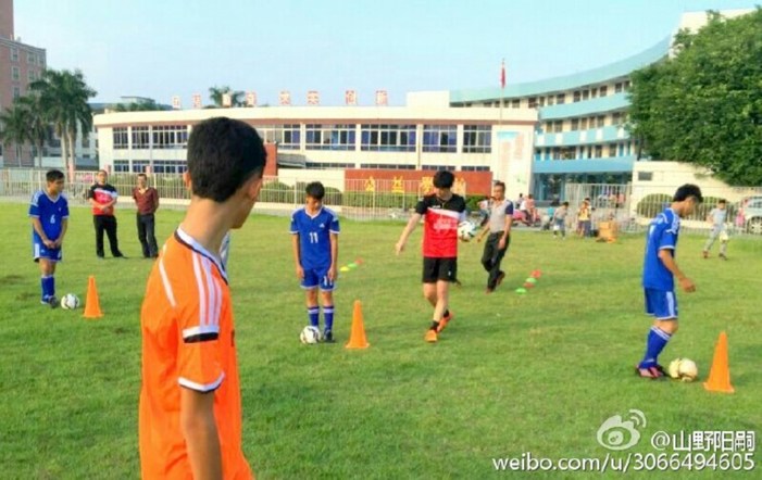 b6c6fe8dgw1f8yt958l7mj20m80e141h