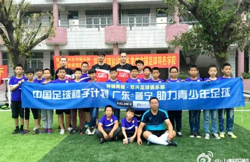 b6c6fe8dgw1fafyjx4v09j20zk0qojz5