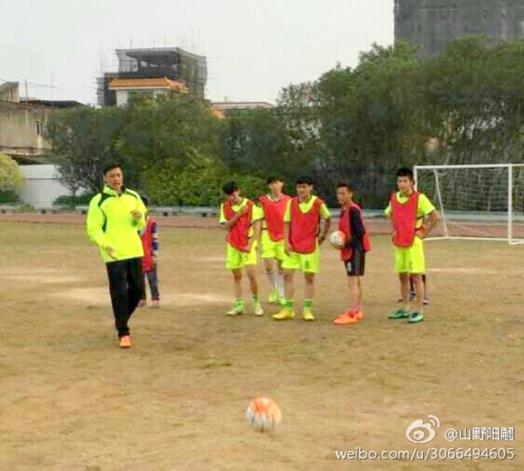 b6c6fe8dgw1fblhh0ey1yj20fm0e275k