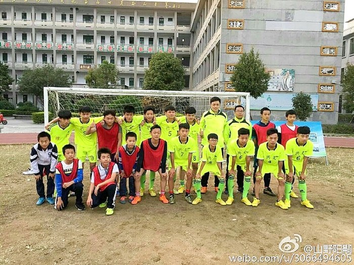 b6c6fe8dgw1fblhhk5wv1j20zk0qoah8